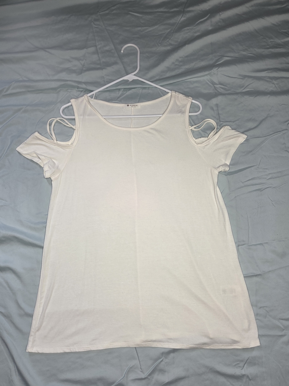 Bombom White Cold Shoulder Short Sleeve Top Size Large Made in USA
